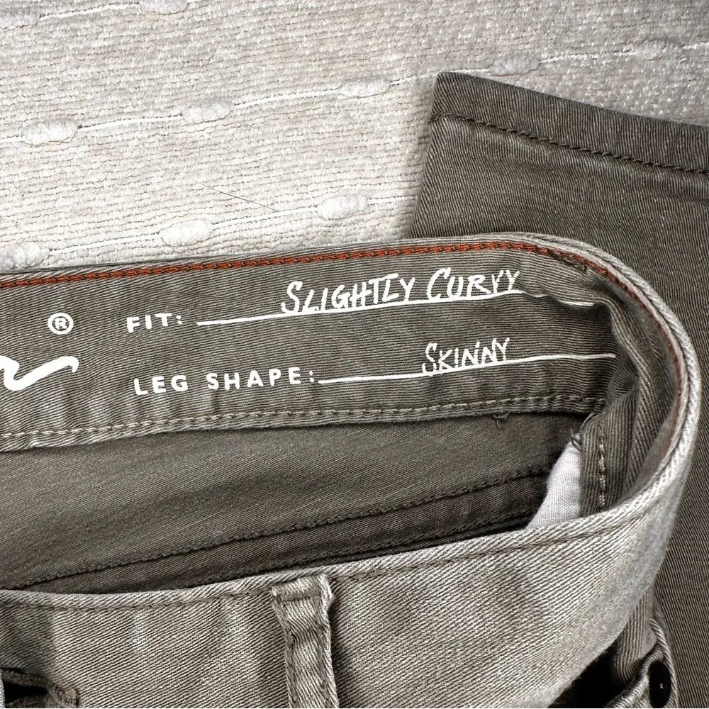 EDDIE BAUER Curvy  Jeans size 4 light tan - Picture 6 of 9